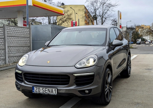 Porsche Cayenne cena 149000 przebieg: 110000, rok produkcji 2017 z Gdynia małe 277